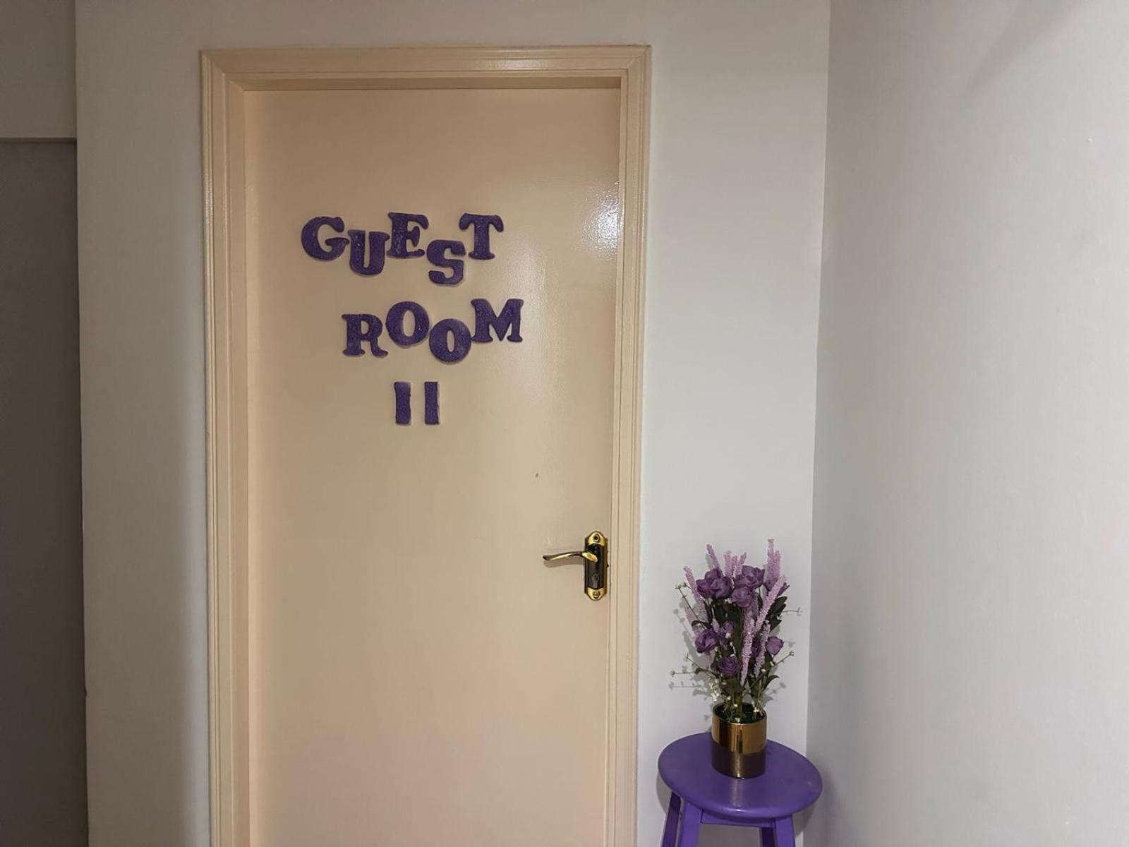 Homestay The Purple Place Abu Dhabi